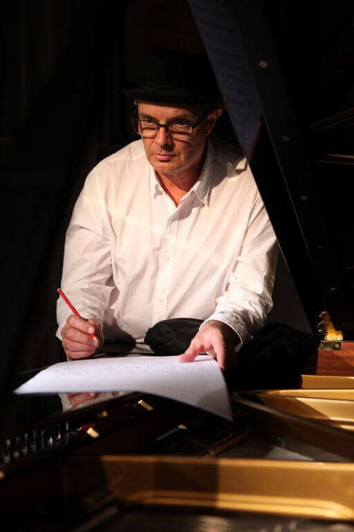 A/Prof Bruce Crossman